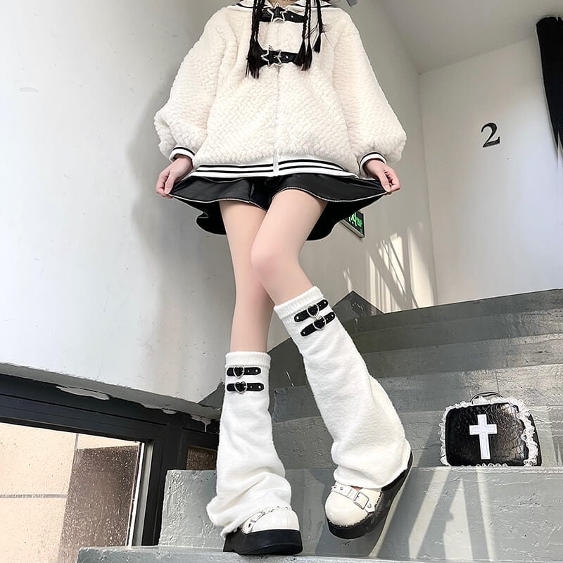White Leg Warmers with Heart Buckles and Platform Shoes — Leg Warmers Outfits