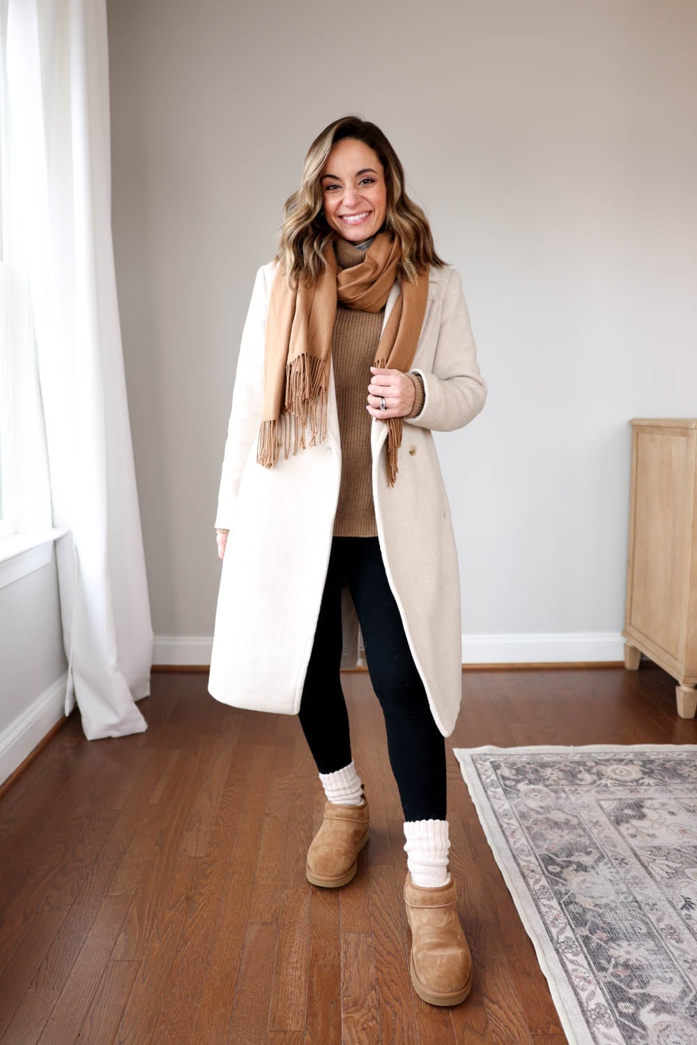 Wool Coat with Turtleneck and Leggings and Ugg-Style Boots Wool Coat with Turtleneck and Leggings and Ugg-Style Boots — Leggings Outfits Casual