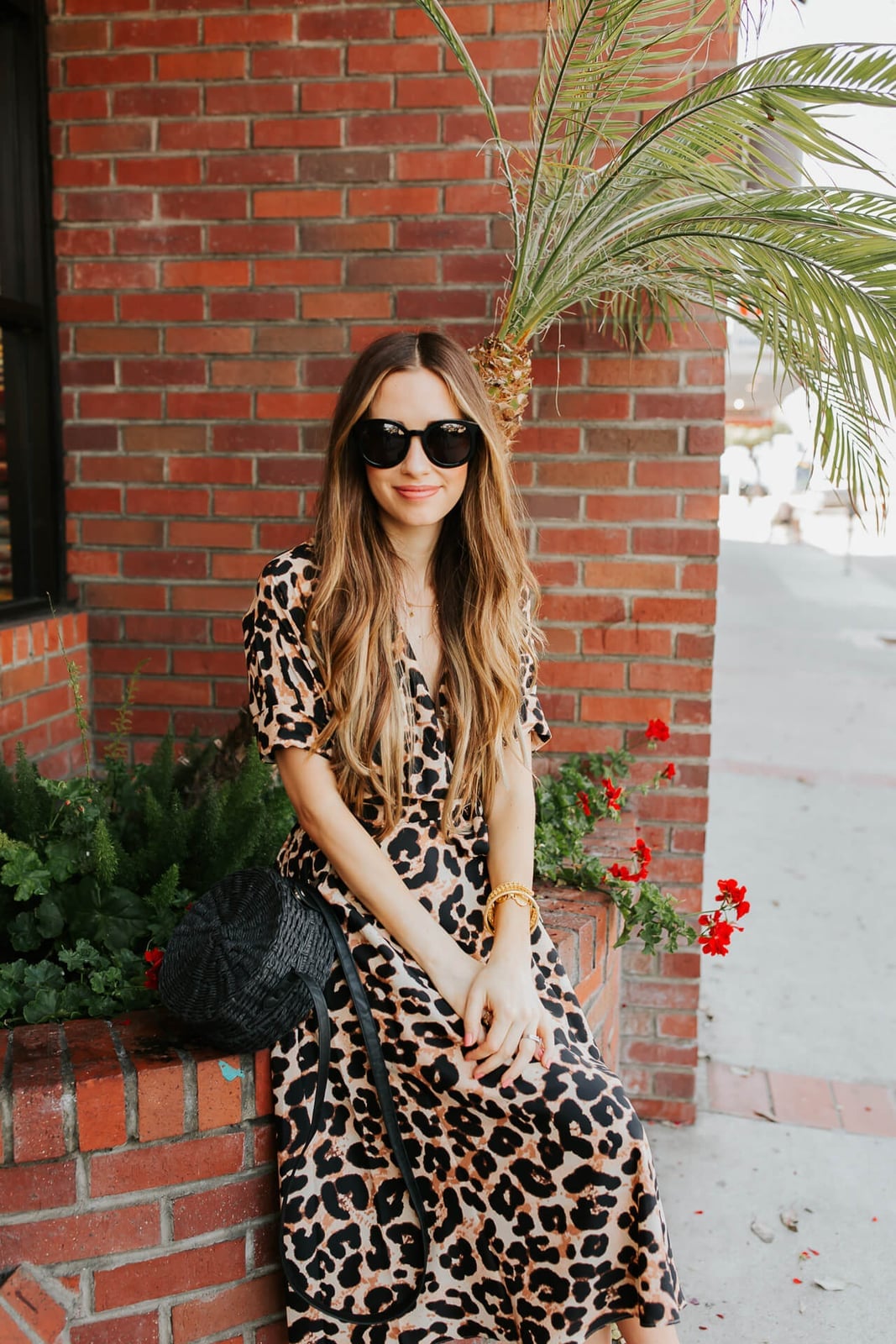 Short-Sleeved Leopard Wrap Dress with Jersey Fabric, Close-Up Take — Leopard Print Outfits