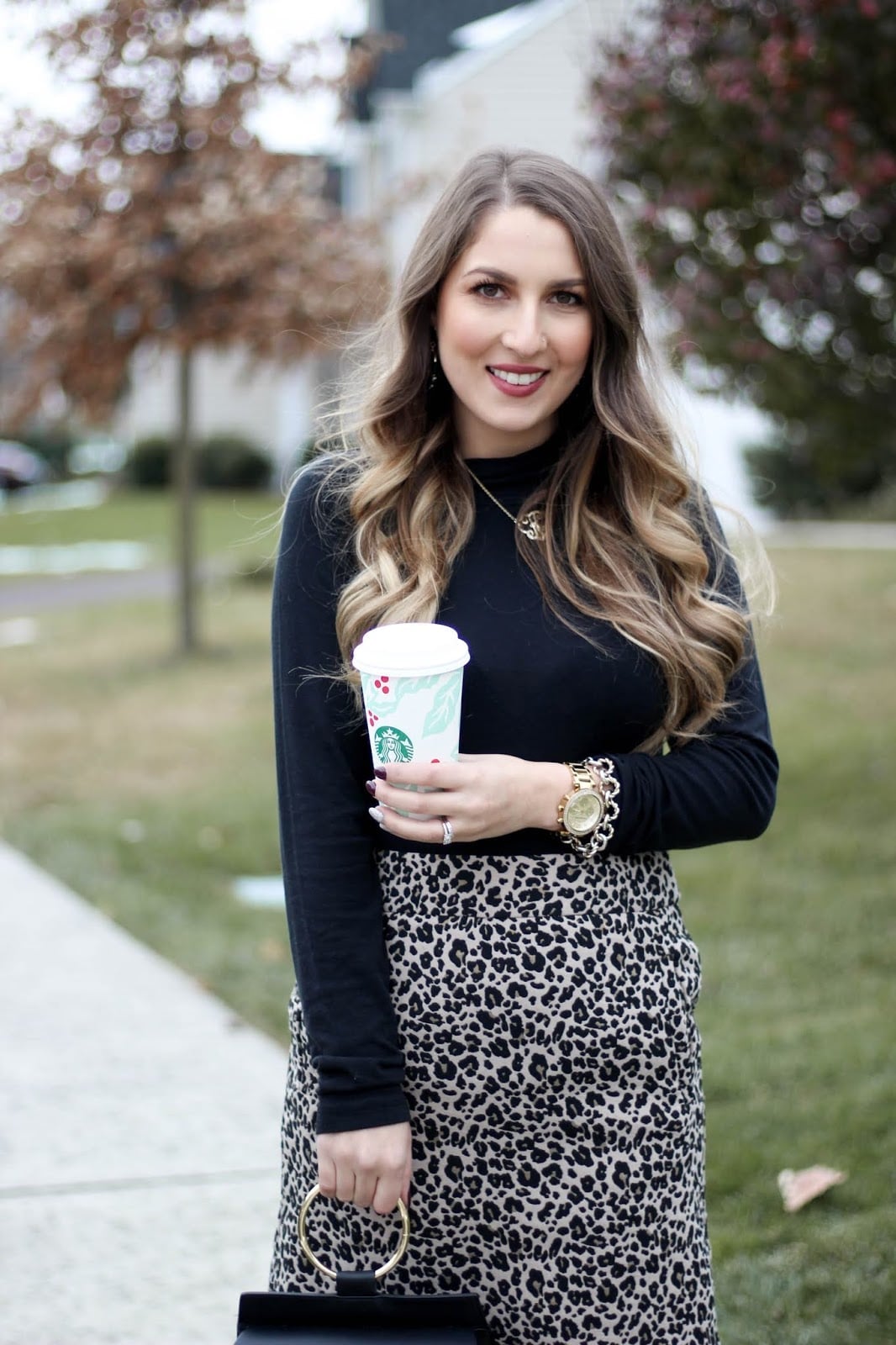 Leopard Pencil Skirt With Black Turtleneck and Gold Necklace — Leopard Print Outfits