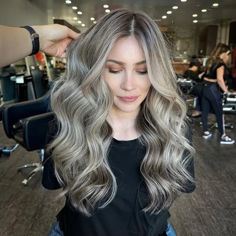 Collarbone Blonde With Face-Framing Layers, Office-Safe Version Collarbone Blonde With Face-Framing Layers, Office-Safe Version — Light Highlights