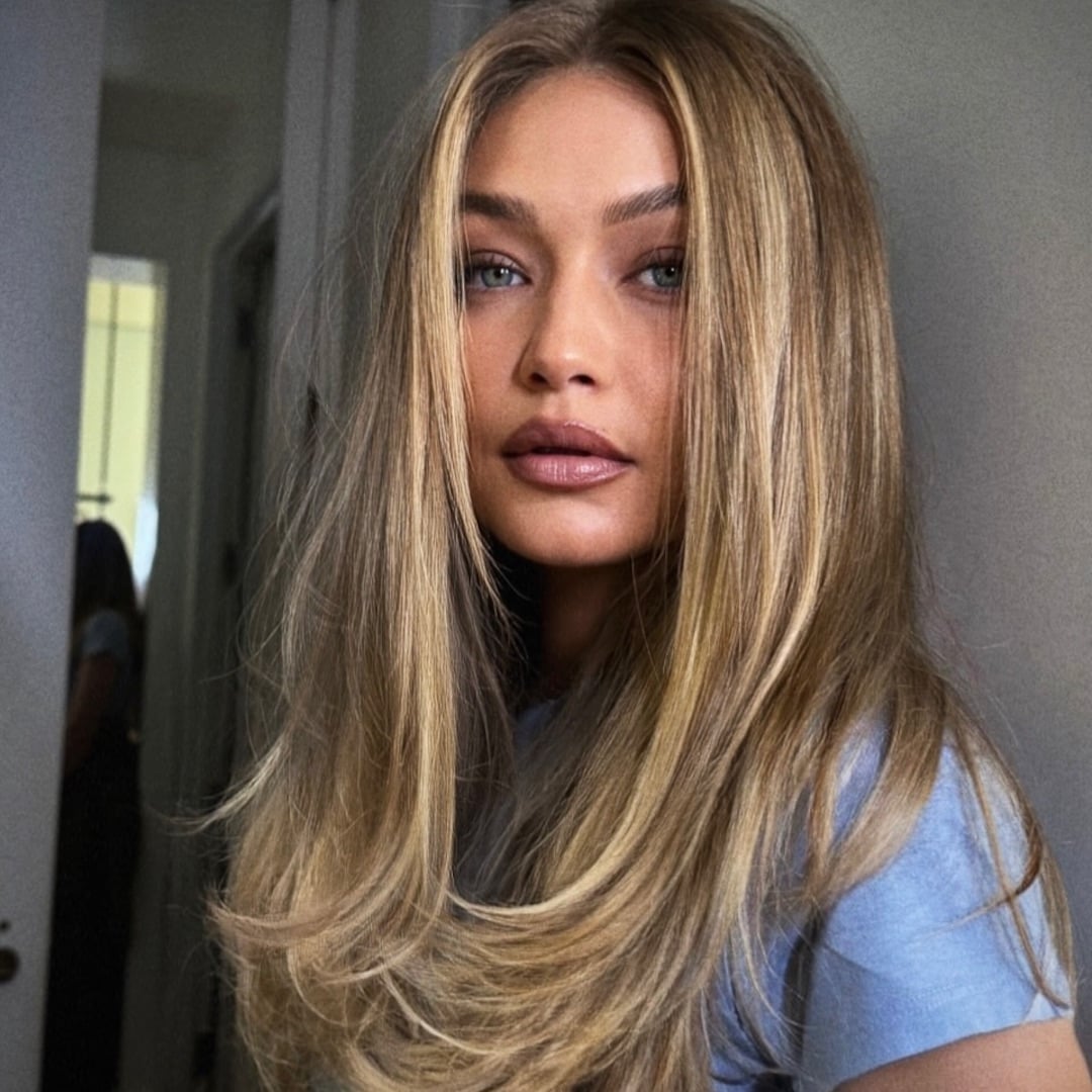 Ash Blonde Base With Ribbon Highlights Ash Blonde Base With Ribbon Highlights — Light Highlights
