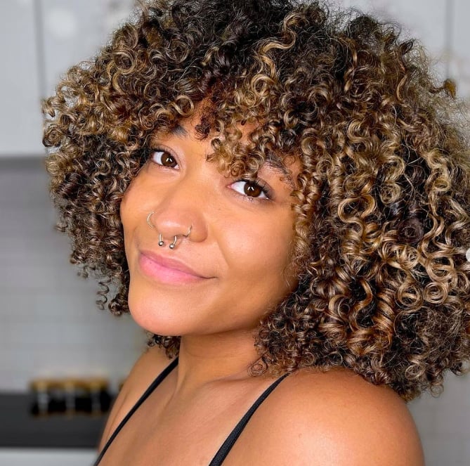 Collarbone Curly Lob Dark Brown Blonde Highlights — Lob Hair