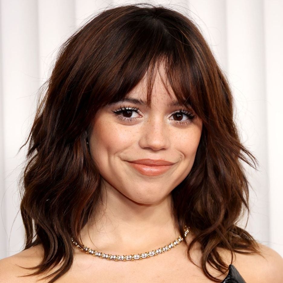 Collarbone Lob With Loose Waves and Curtain Bangs — Lob Hair
