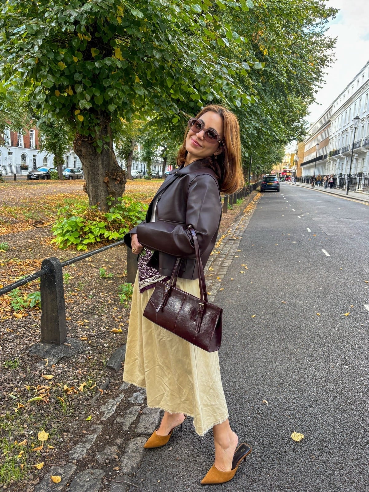 Cream Midi Skirt with a Frayed Hem and Leather Jacket Cream Midi Skirt with a Frayed Hem and Leather Jacket — Long Skirt Outfits