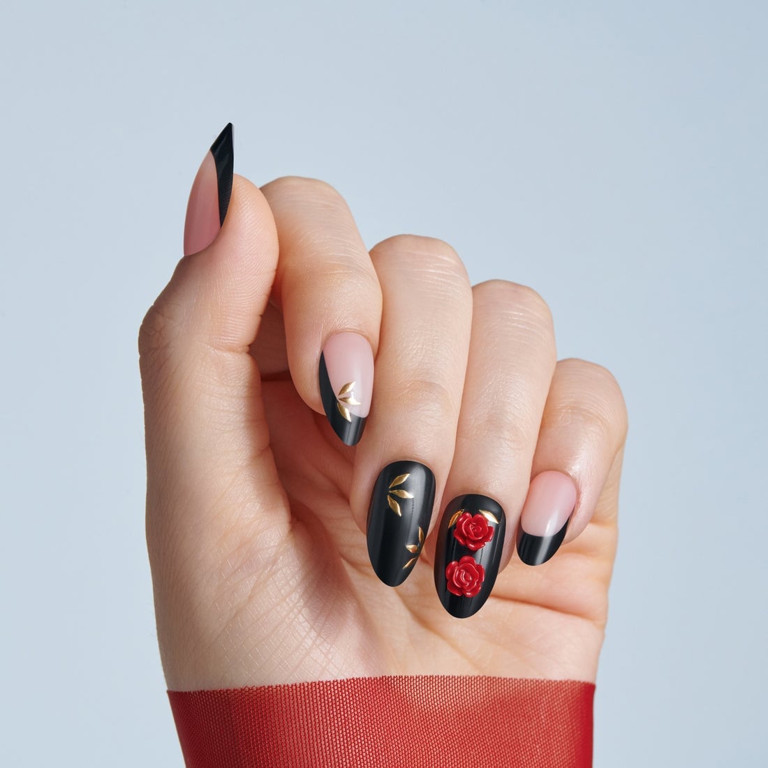 Medium Almond Black French Rose Gold Leaf Nails Medium Almond Black French Rose Gold Leaf Nails — Manicure Nails