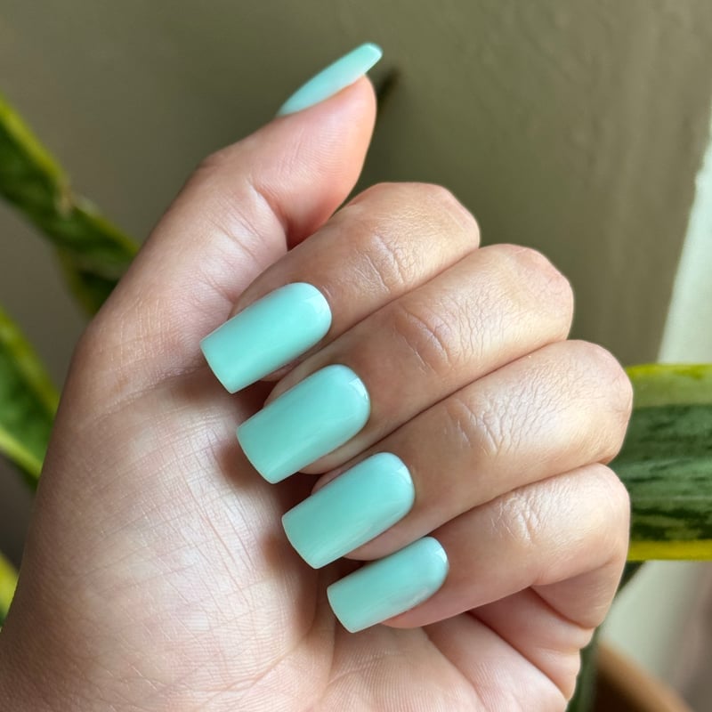 Pastel Mint Green Glossy Medium Square Nails