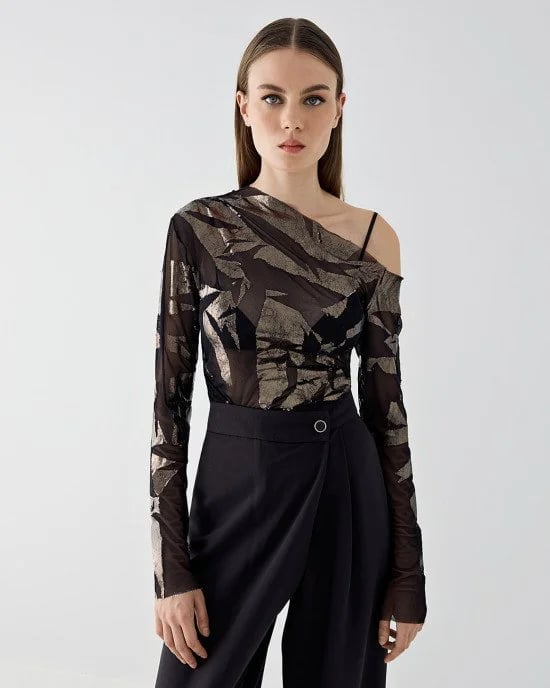 Asymmetrical Metallic Mesh Top With Black Trousers Asymmetrical Metallic Mesh Top With Black Trousers — Mesh Top Outfits