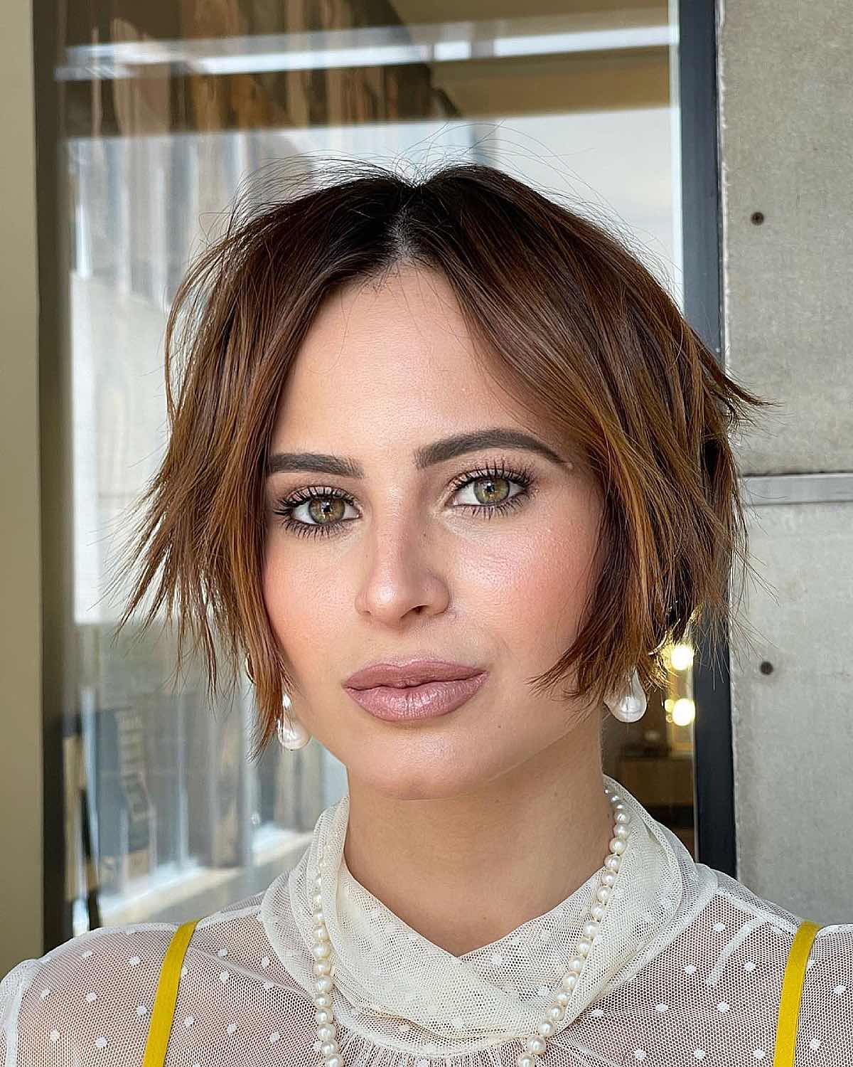Choppy Bob With Textured Ends — Middle Part Bob