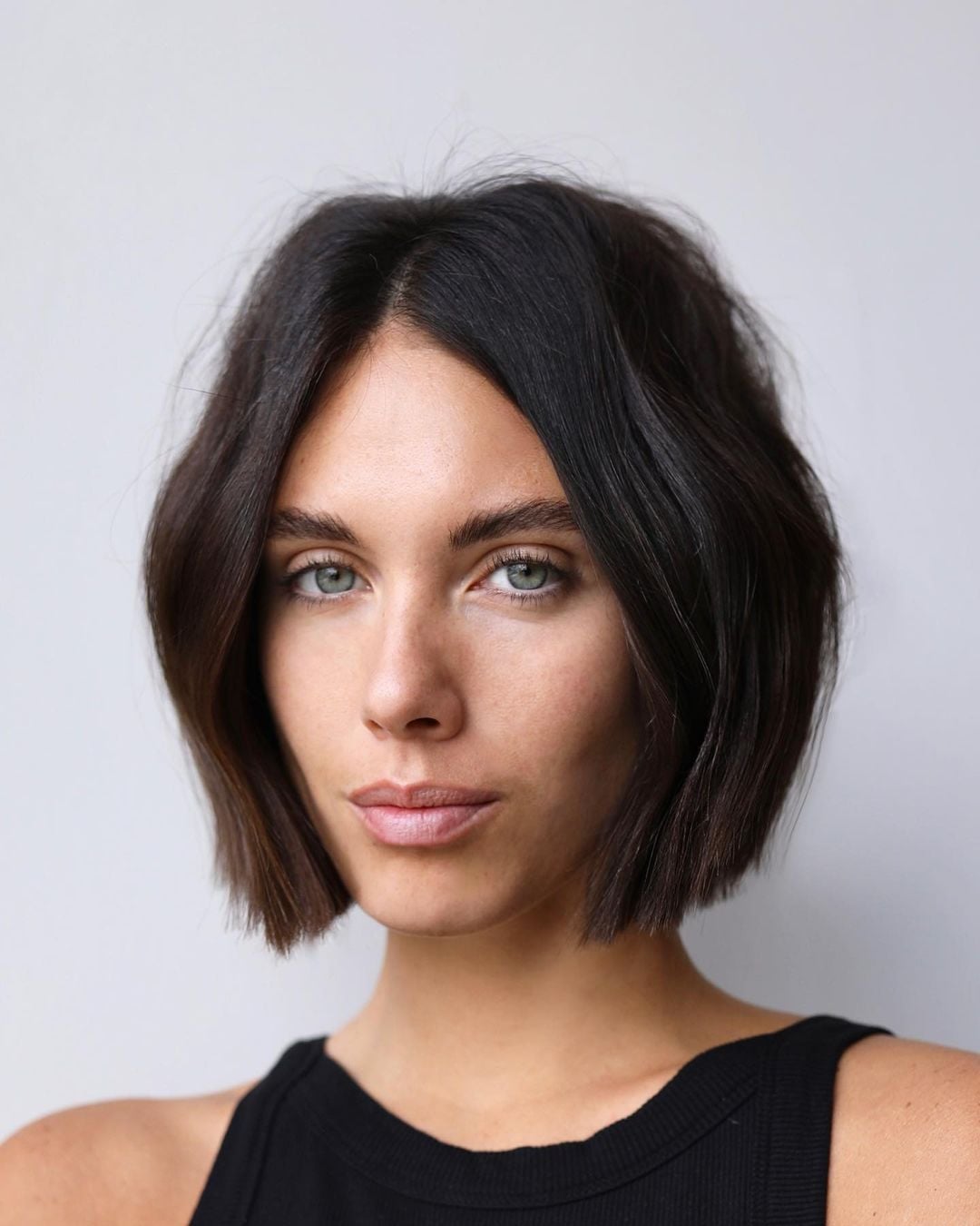 Natural Wavy Chin Bob — Middle Part Bob