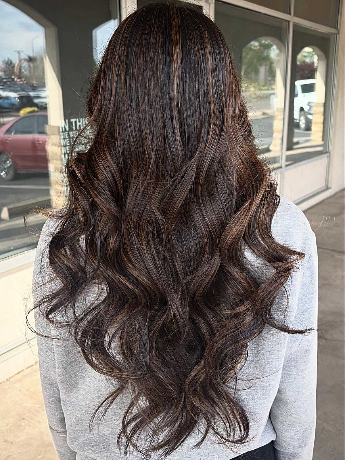 Mid-Back Length Loose Voluminous Waves — Mocha Hair