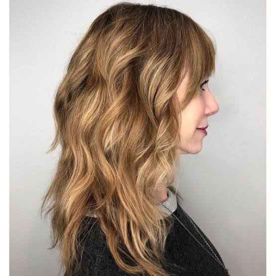 Collarbone Shag With Air-Dried Waves Collarbone Shag With Air-Dried Waves — Modern Shag