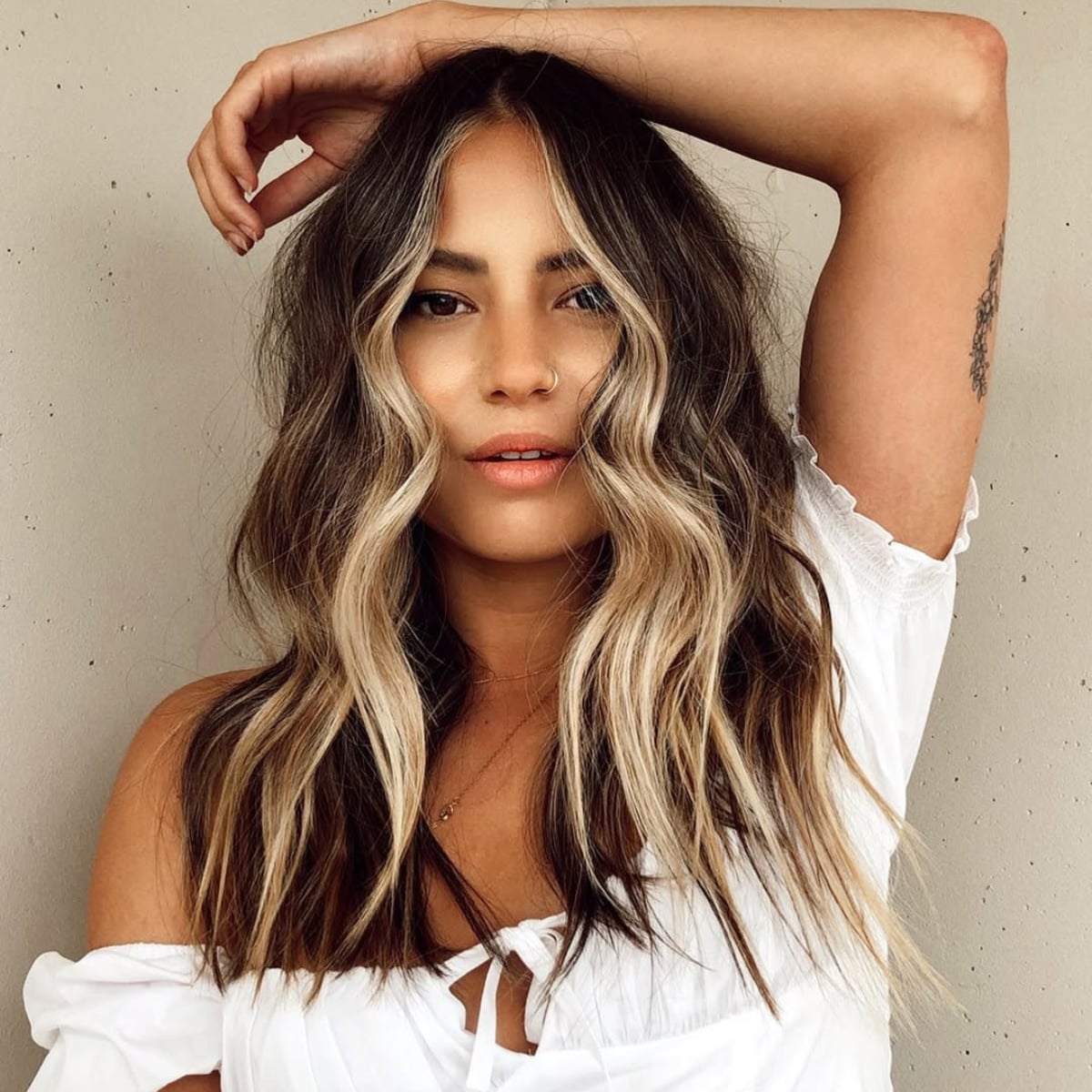 Collarbone Length Dark Brown With Creamy Blonde Money Piece
