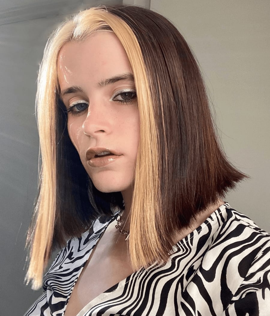 Chin Length Bob With Wide Blonde Money Piece and Blunt Bangs