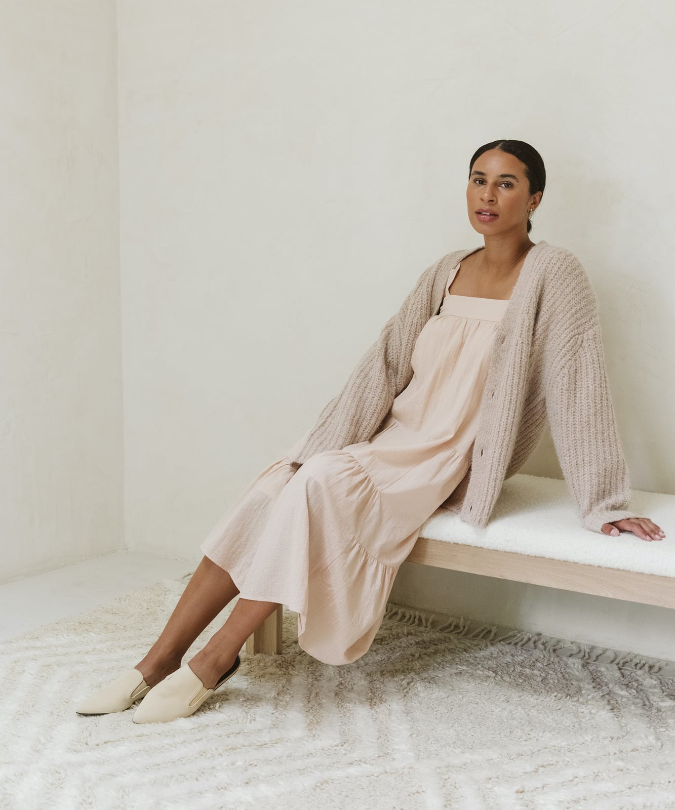 Cream Mules With Tiered Dress And Knit Cardigan Cream Mules With Tiered Dress And Knit Cardigan — Mules Outfits