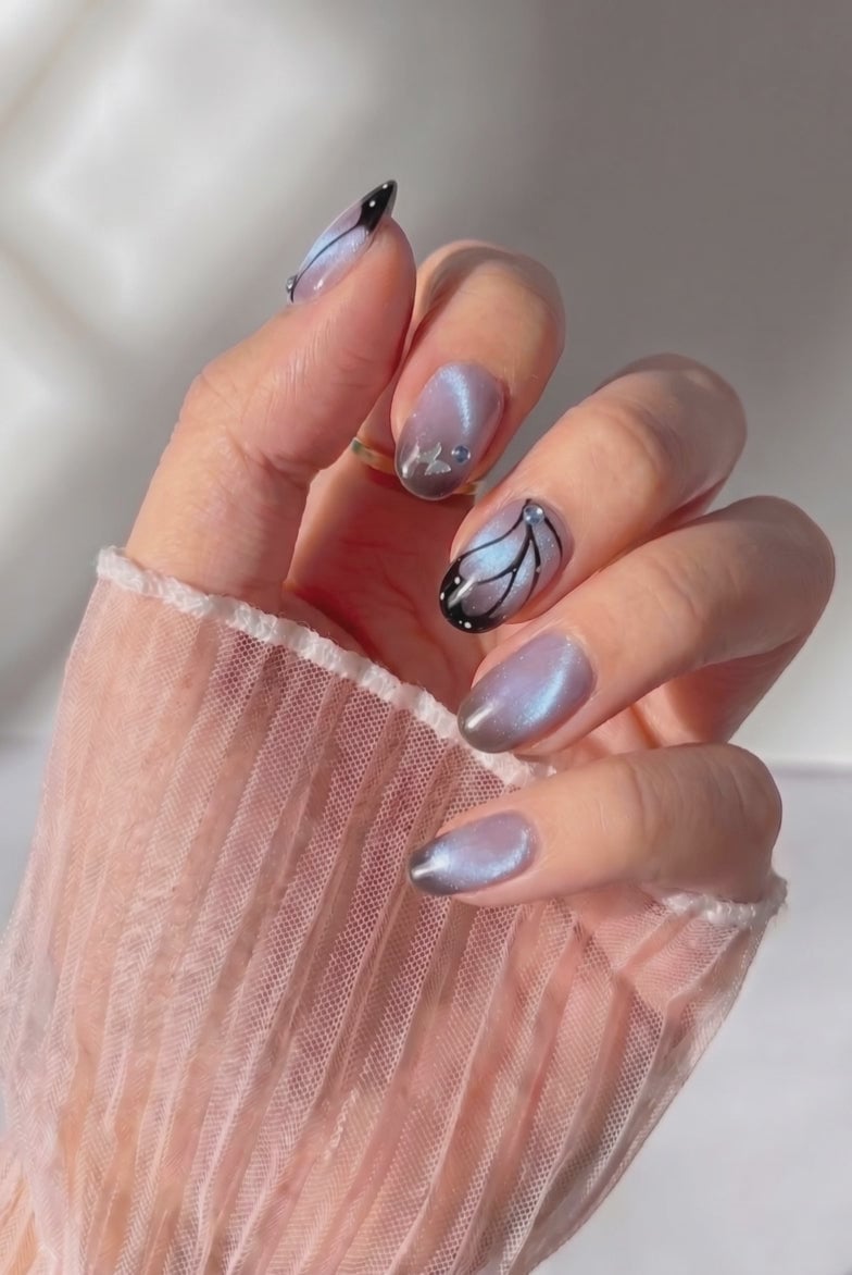 Short Oval Lilac Gray Feather Black Silver Nails Short Oval Lilac Gray Feather Black Silver Nails — Nail Art