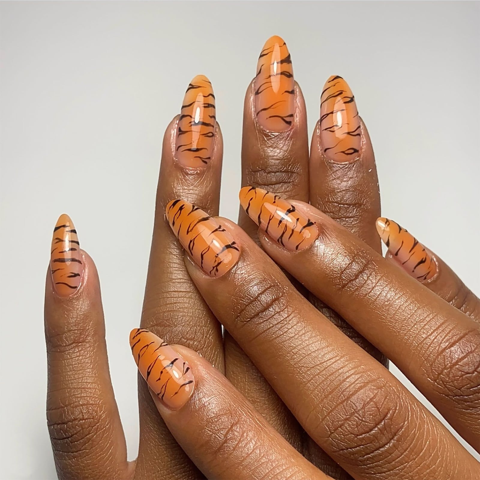 Long Almond Glossy Orange Tiger Stripe Nails Long Almond Glossy Orange Tiger Stripe Nails — Nail Art