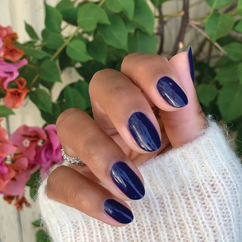 Short Oval Deep Glossy Navy — Navy Nails