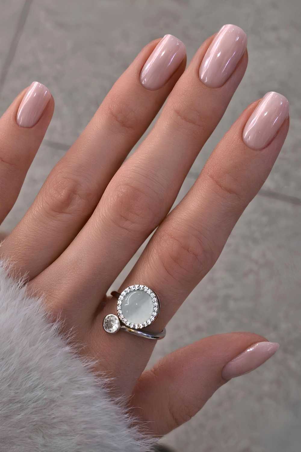 Sheer Nude Beige Short Oval Nails — Neutral Nails Colors