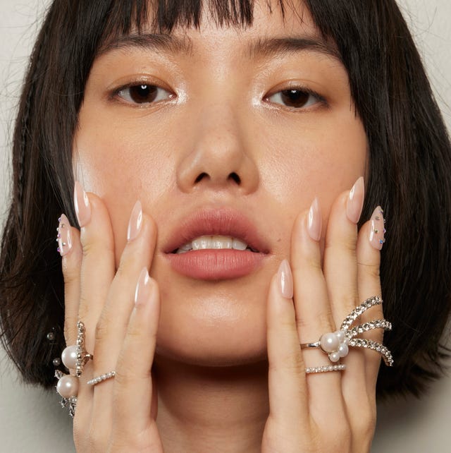 Velvet Cat-Eye Nude Rose Gold Gradient — Neutral Nails Colors