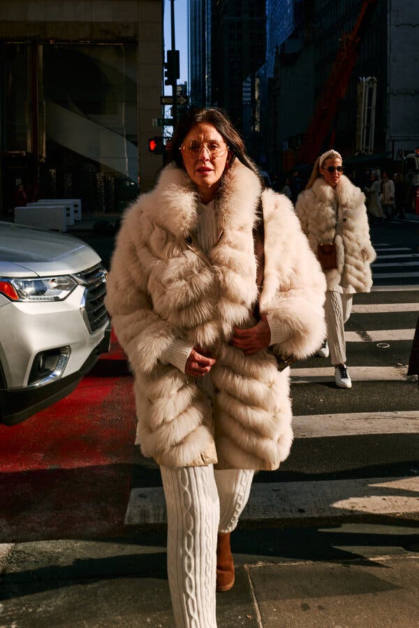 Cream Faux Fur Coat with Cable Knit Set — New York Winter Outfit