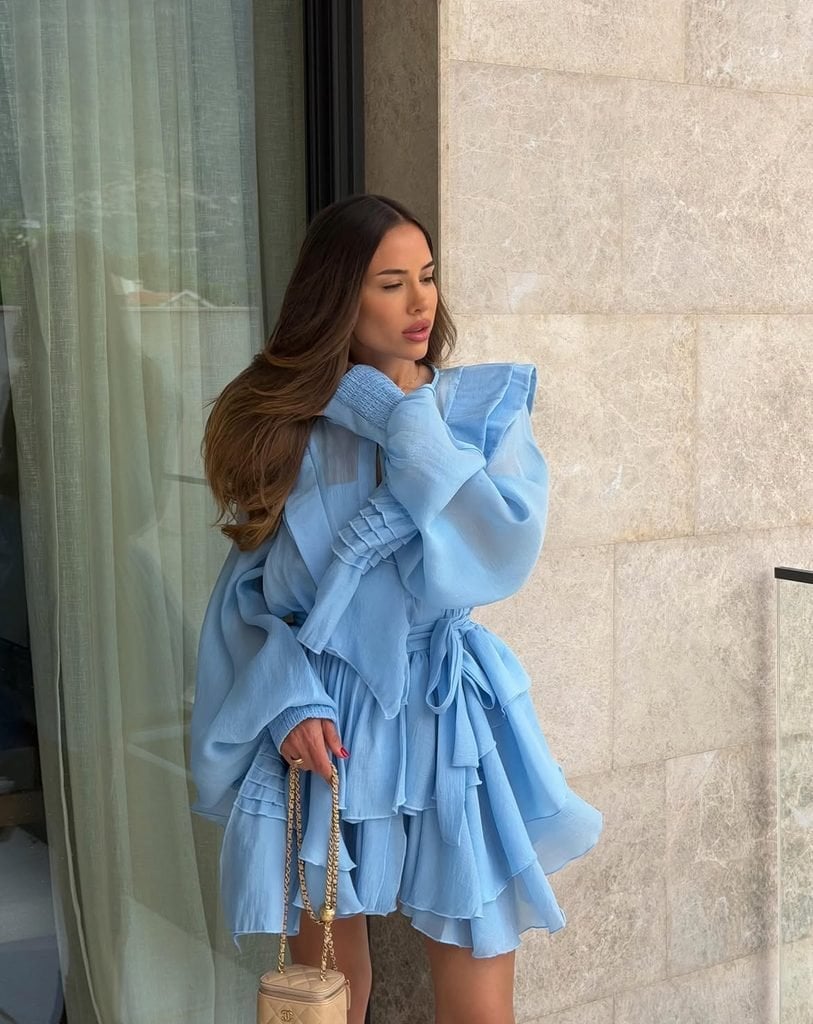 Light Blue Ruffled Mini Dress with Gold Chain Bag — Night Out Outfits