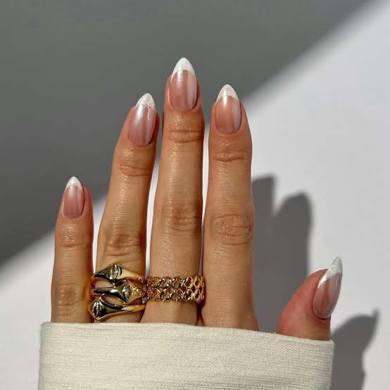 Sheer Nude Iridescent Chrome Medium Stiletto Nails With Full Coverage — Nude Chrome Nails