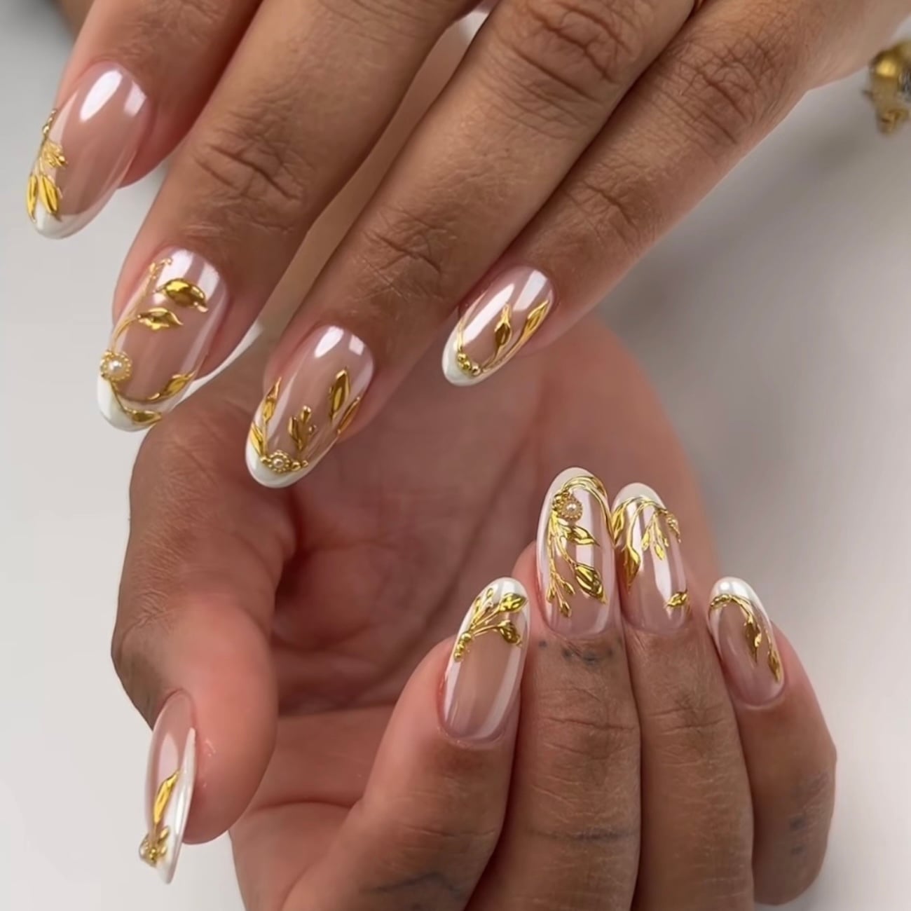 Lustrous Nude Chrome Short Almond Nails — Nude Chrome Nails