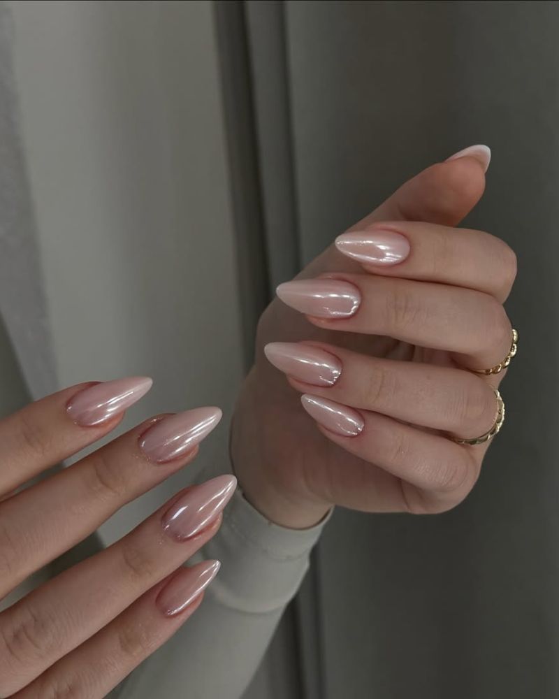 Pale Pink Nude Pearlescent Chrome Stiletto Nails — Nude Chrome Nails