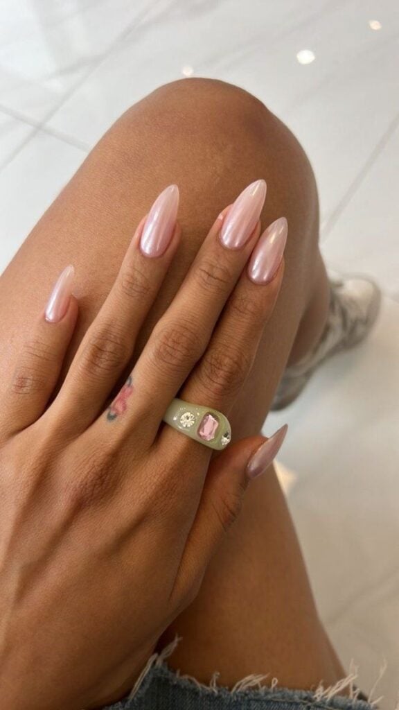 Chrome French Tip Short Almond Nails — Nude Chrome Nails