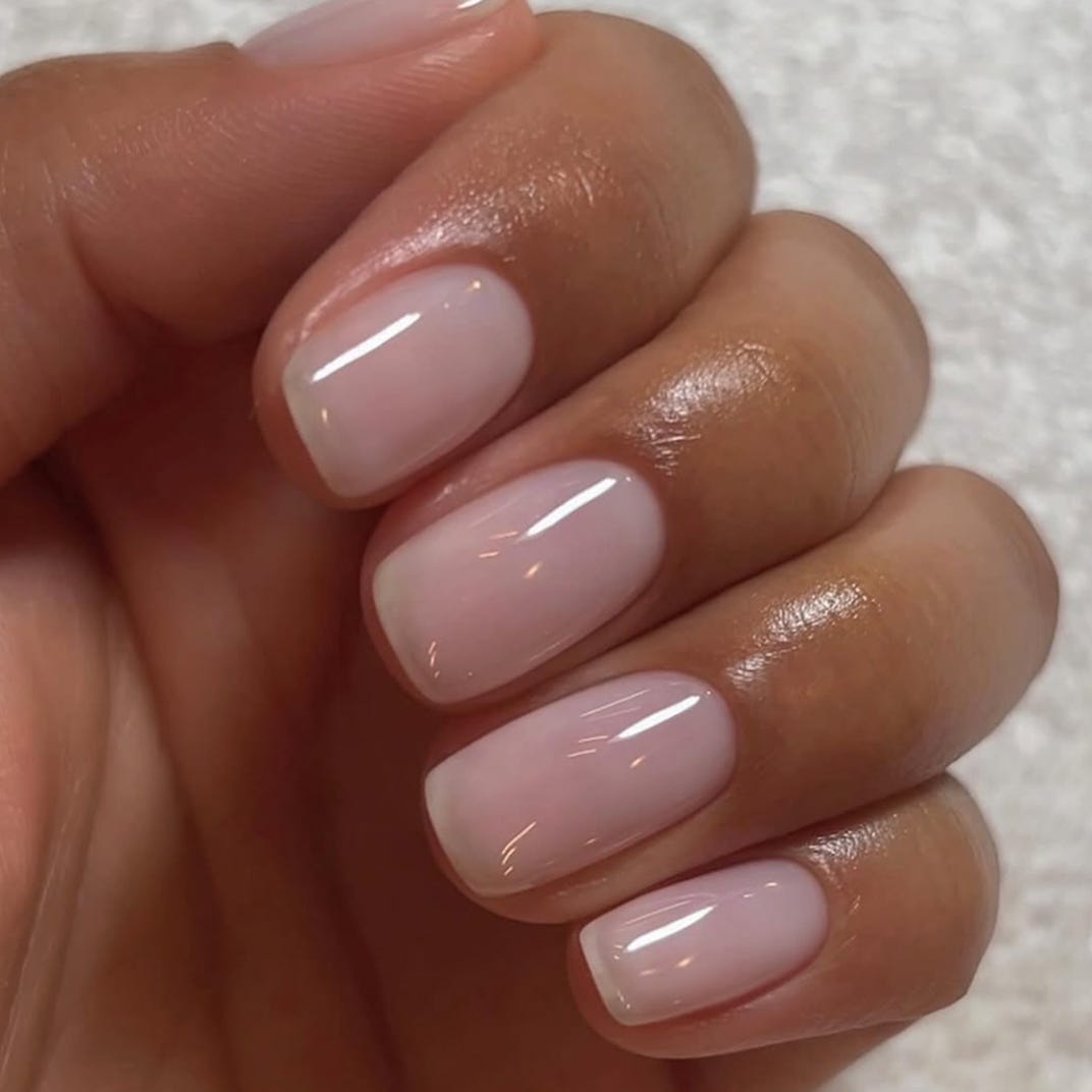 Sheer Milky Nude Short Oval Nails With короткий овал — Nude Nails