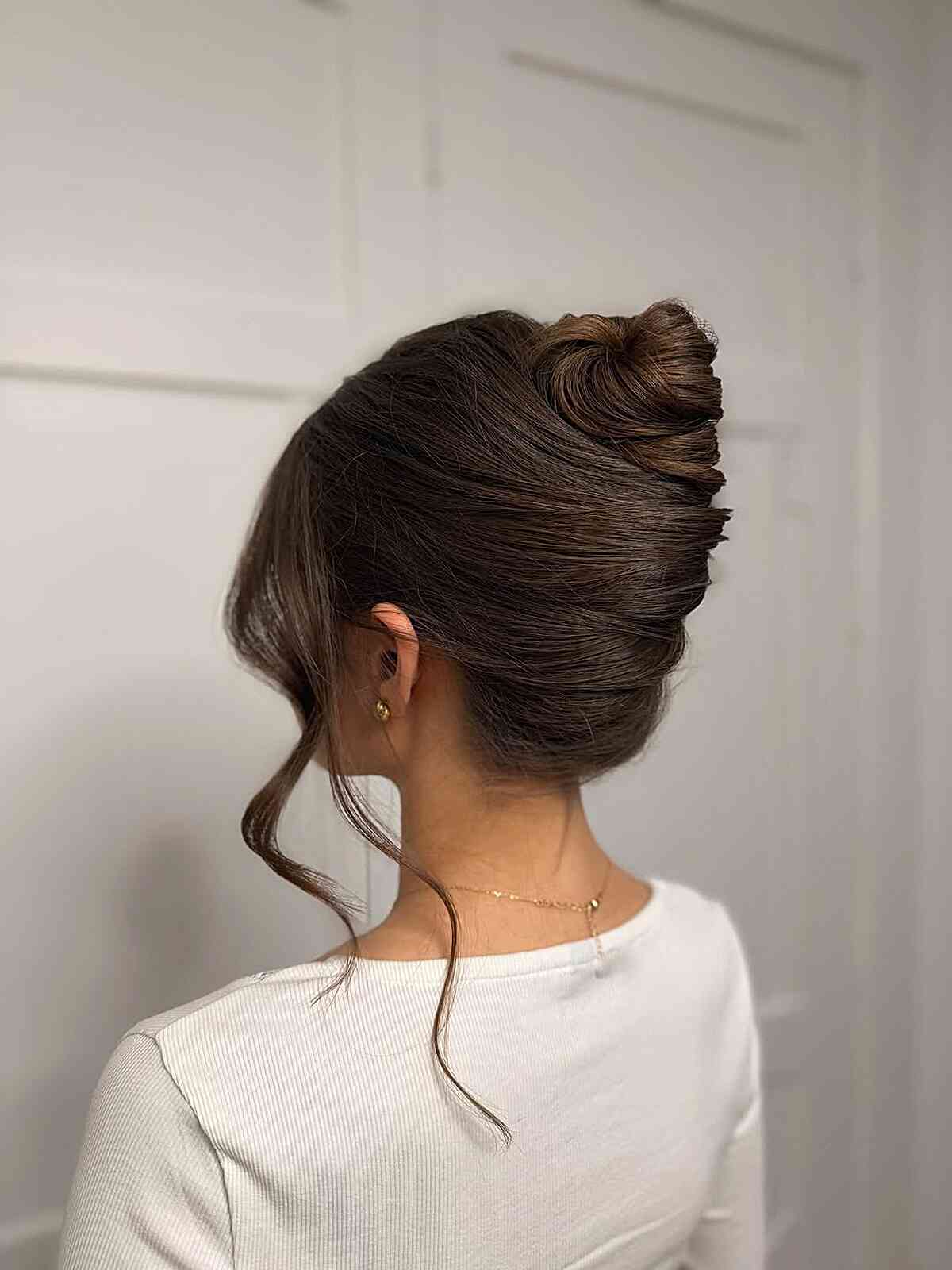 Collarbone Length Dark Brown Blowout Collarbone Length Dark Brown Blowout — Office Hairstyles