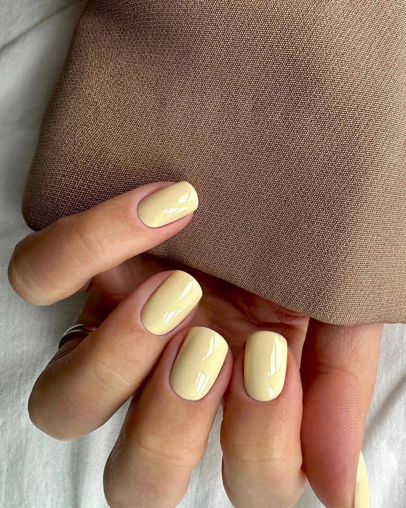 Solid Pale Yellow Glossy Short Oval Nails Solid Pale Yellow Glossy Short Oval Nails — Office Nails