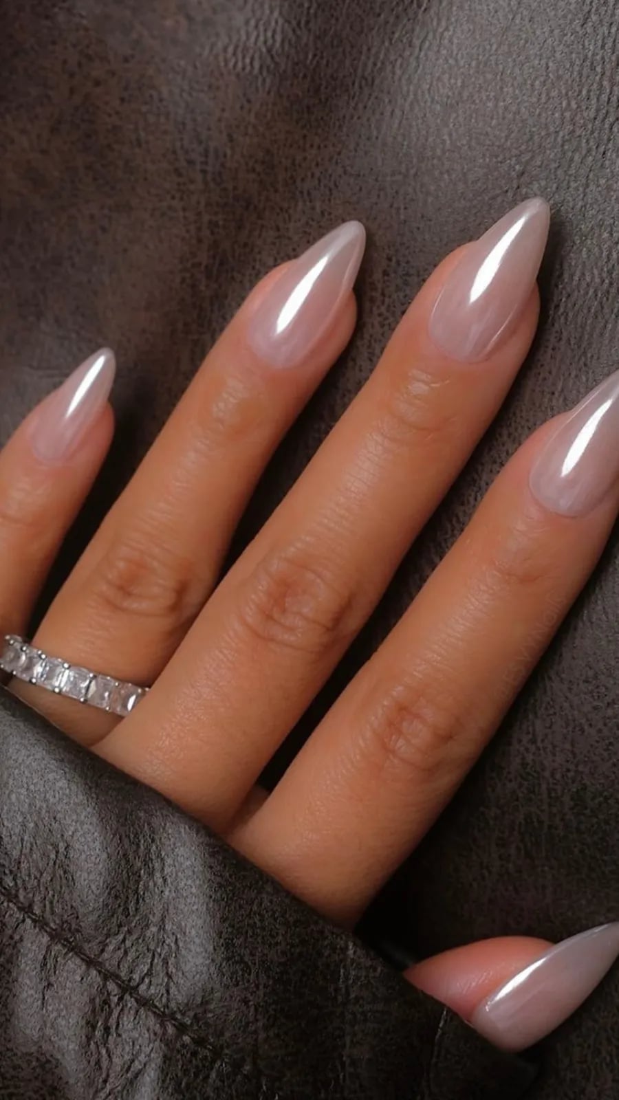 Delicate Silver Chrome Line Long Stiletto Nails Delicate Silver Chrome Line Long Stiletto Nails — Office Nails