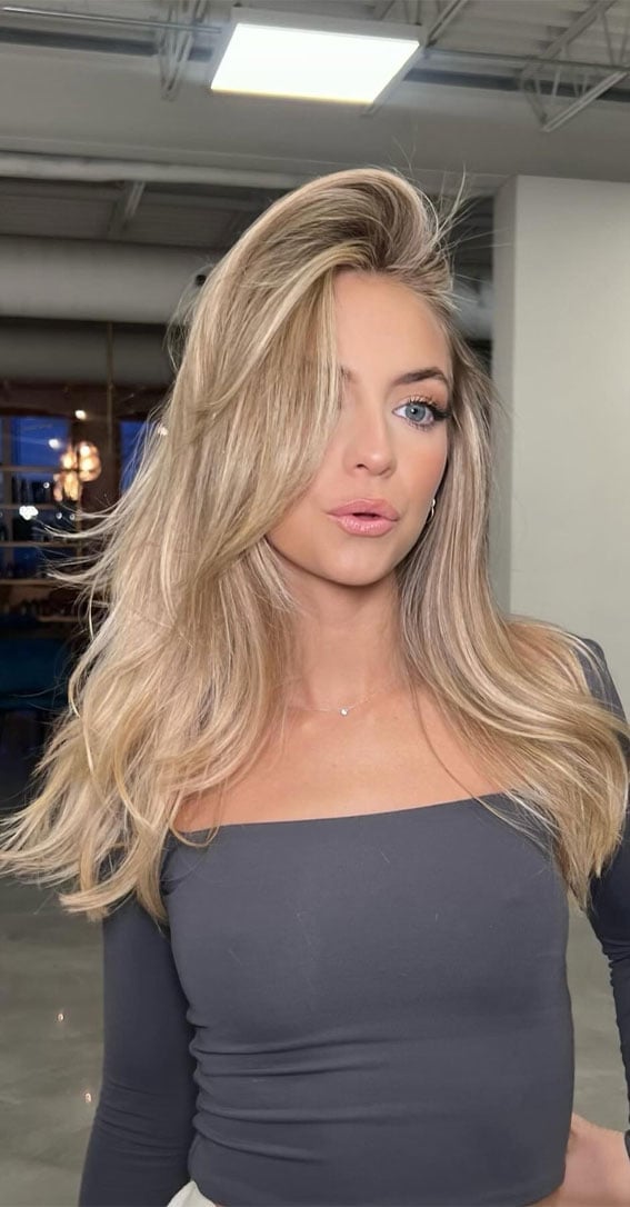 Ash Blonde With Glossy Finish Blowout Ash Blonde With Glossy Finish Blowout — Old Money Blonde