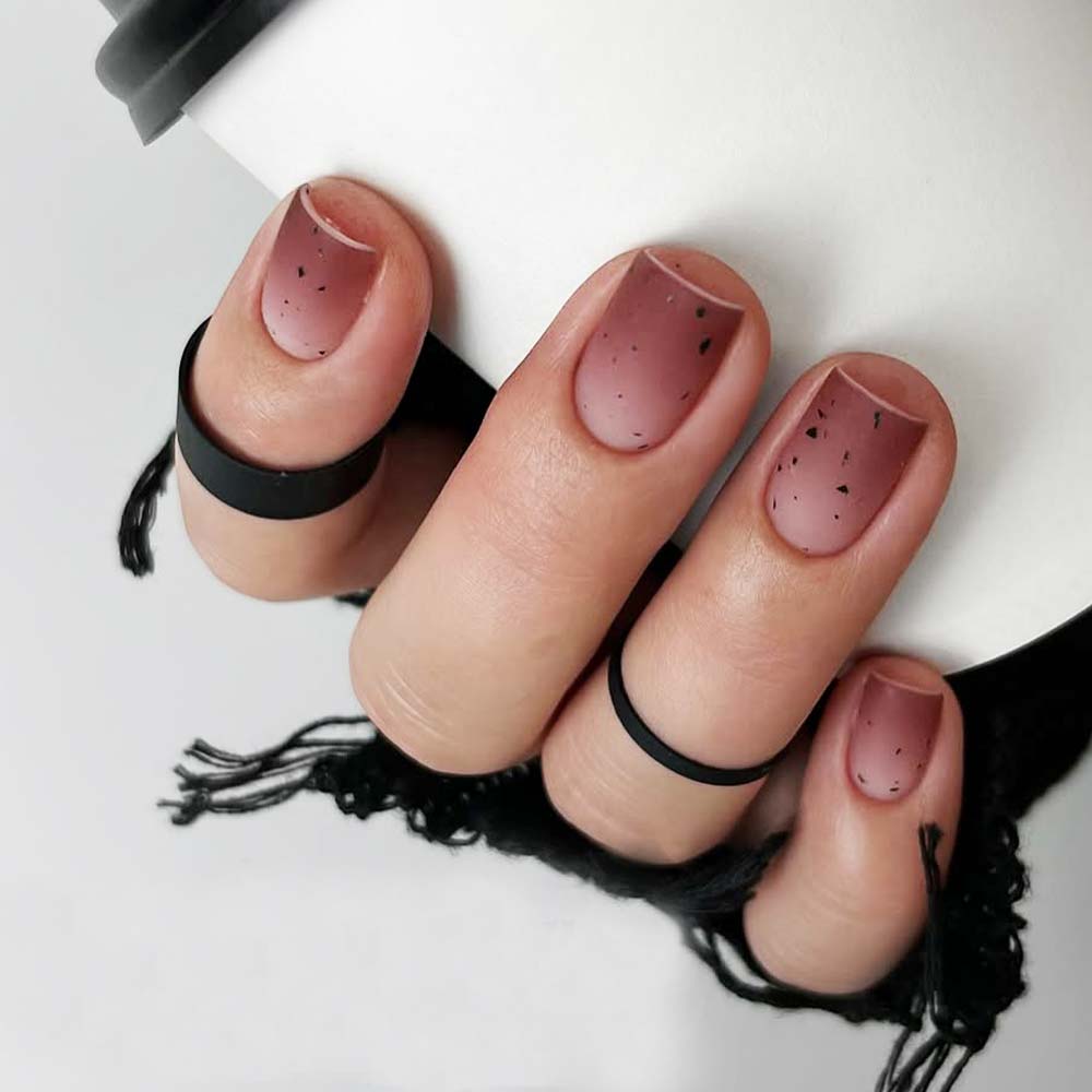 Speckled Pink to Beige Gradient Short Square Nails Speckled Pink to Beige Gradient Short Square Nails — Ombré Nails