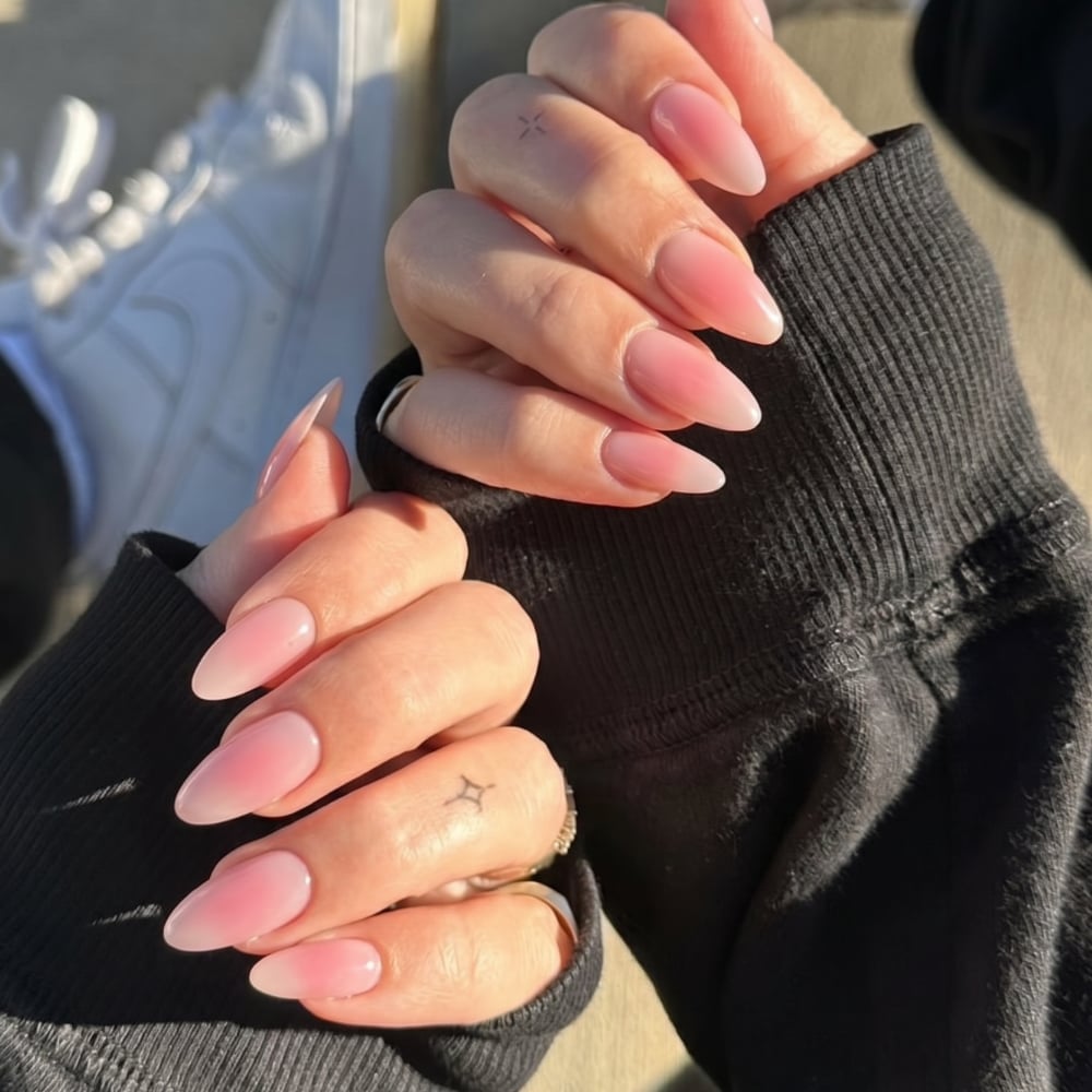 Soft Pink to Sheer Nude Ombré Medium Almond Nails Soft Pink to Sheer Nude Ombré Medium Almond Nails — Ombré Nails