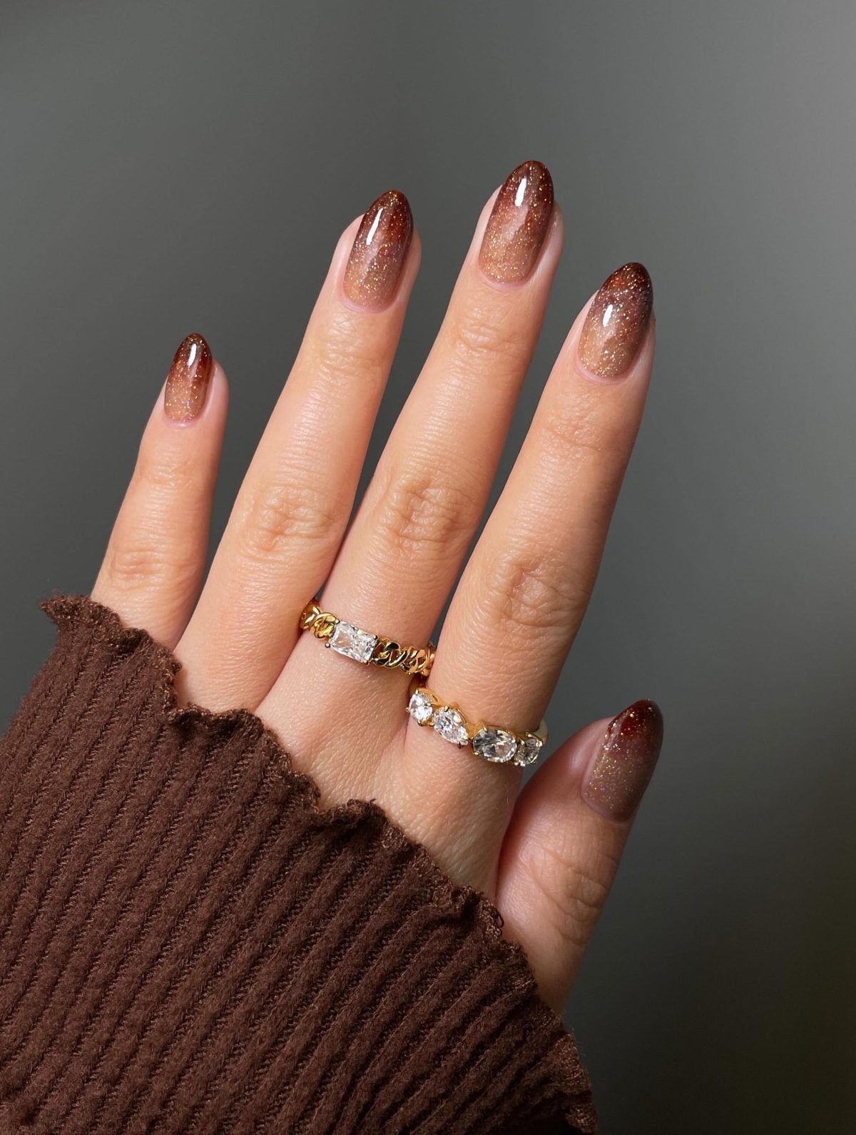 Dense Glitter Ombré Dark to Light Brown Almond Nails Dense Glitter Ombré Dark to Light Brown Almond Nails — Ombré Nails