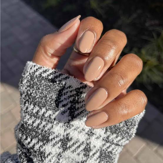 Short Almond Milky Light Beige Nails Short Almond Milky Light Beige Nails — One Color Nails