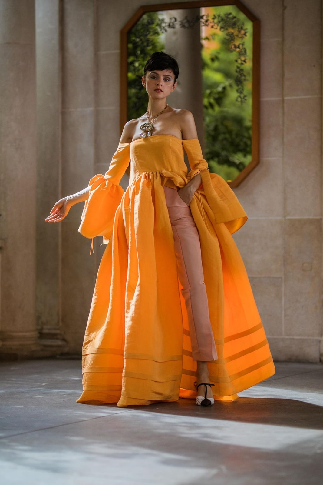 Voluminous Orange Top with Pink Trousers Voluminous Orange Top with Pink Trousers — Orange Outfits