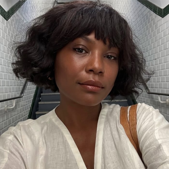 Chin Length Dark Brown Shag Bob With Choppy Bangs Chin Length Dark Brown Shag Bob With Choppy Bangs — Outfit Hair