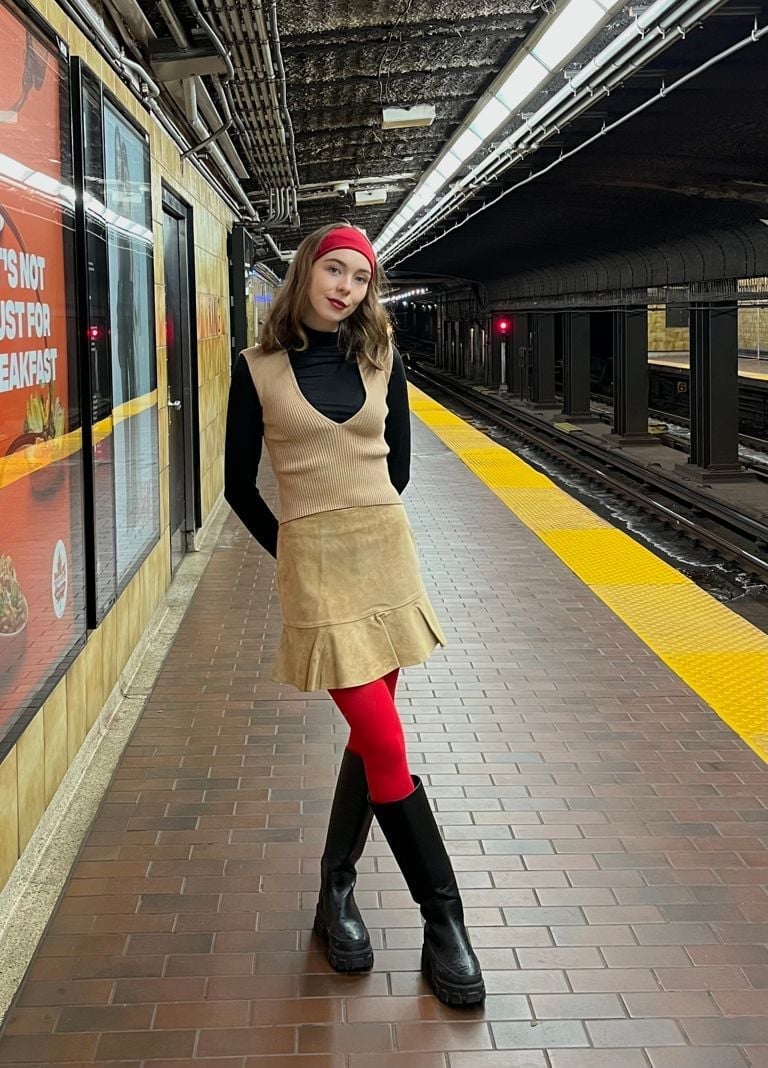 Bright Red Tights with a Suede Skirt Bright Red Tights with a Suede Skirt — Outfits with Tights