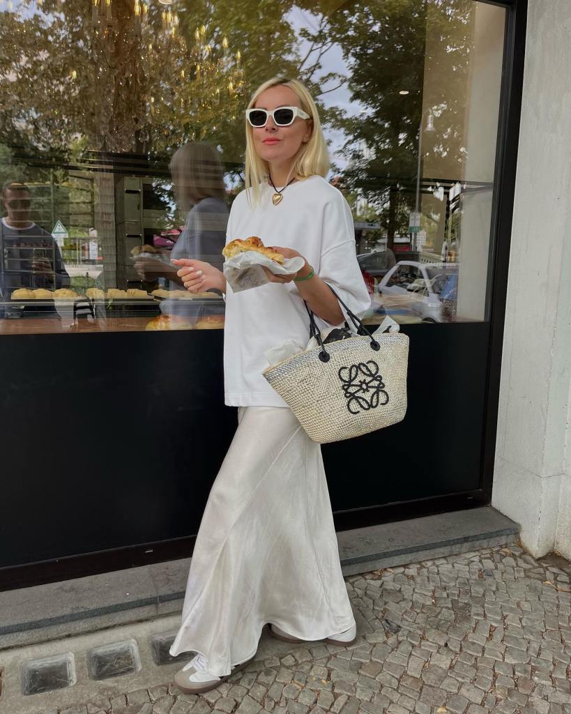 Oversized White T-Shirt with Satin Maxi Skirt — Oversize Outfits