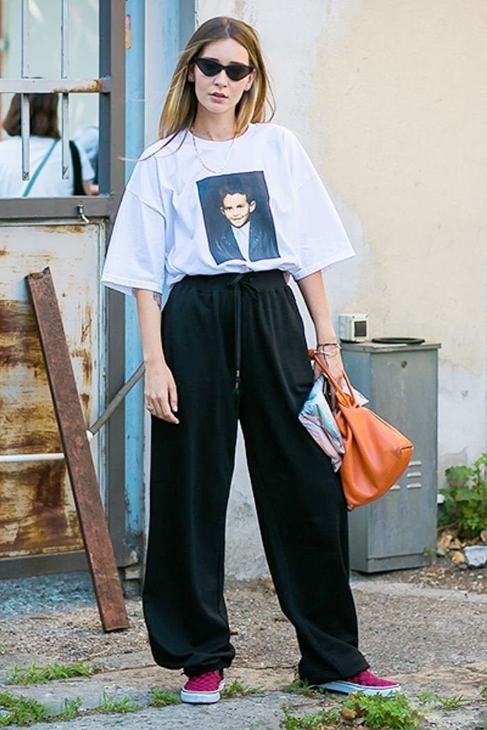 Oversized Graphic T-Shirt with Wide-Leg Pants — Oversize Outfits