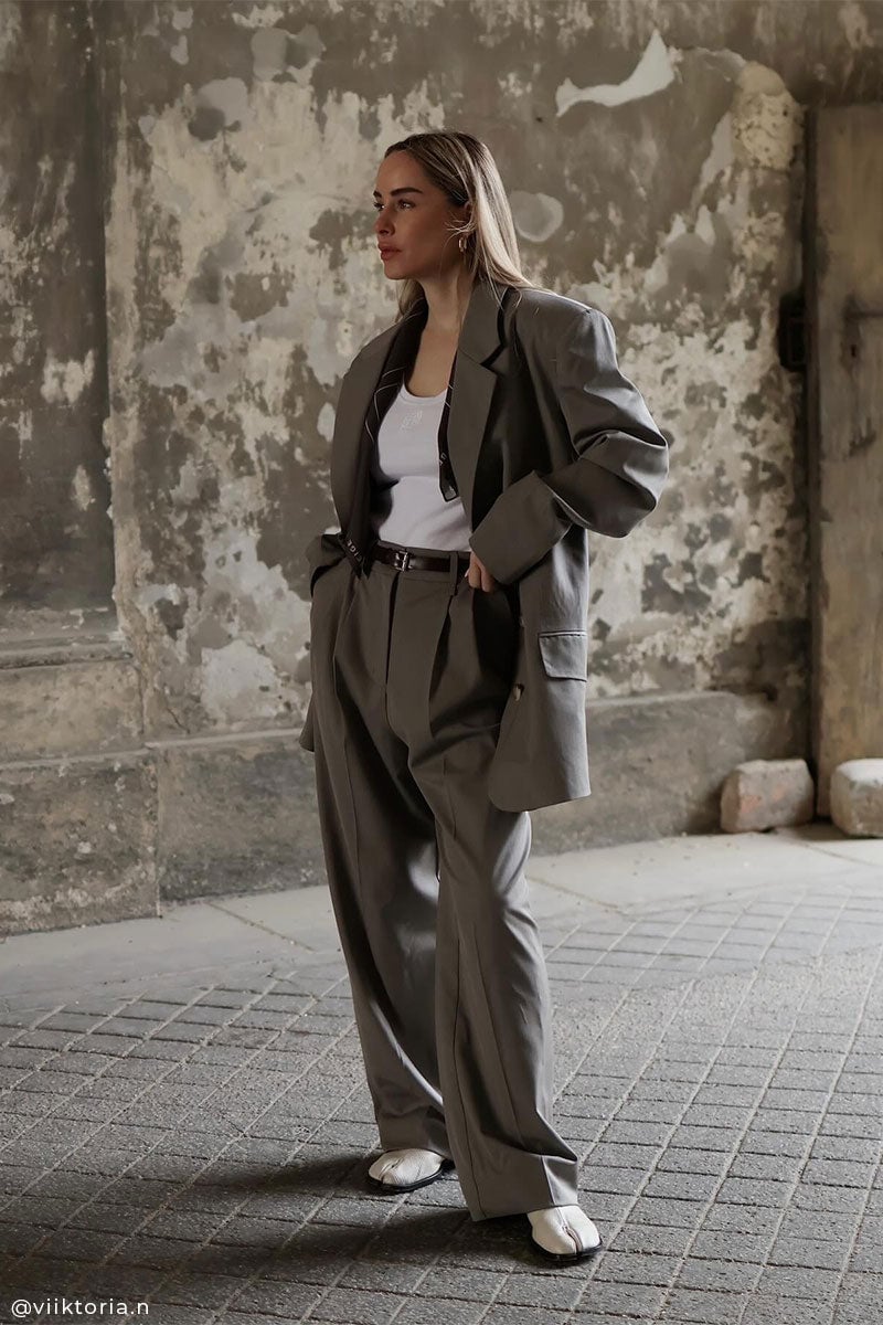 Oversized Gray Suit Jacket with Matching Trousers — Oversize Outfits