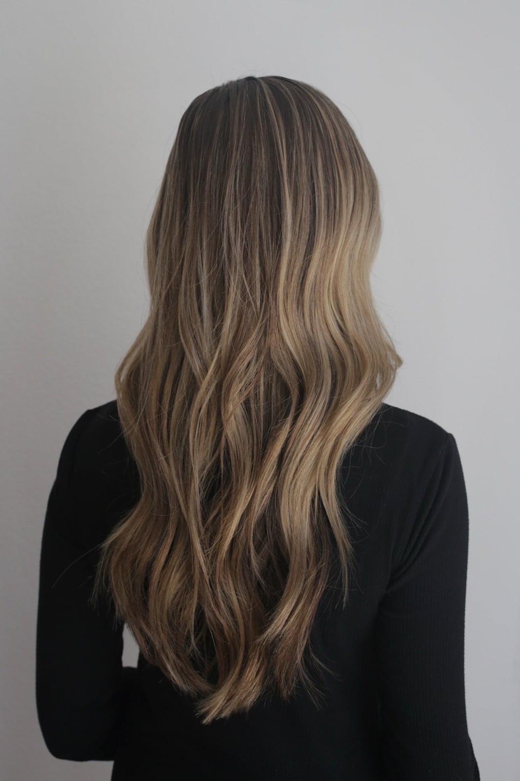 Dark Blonde With Subtle Lighter Blonde Highlights, Layers — Partial Highlights