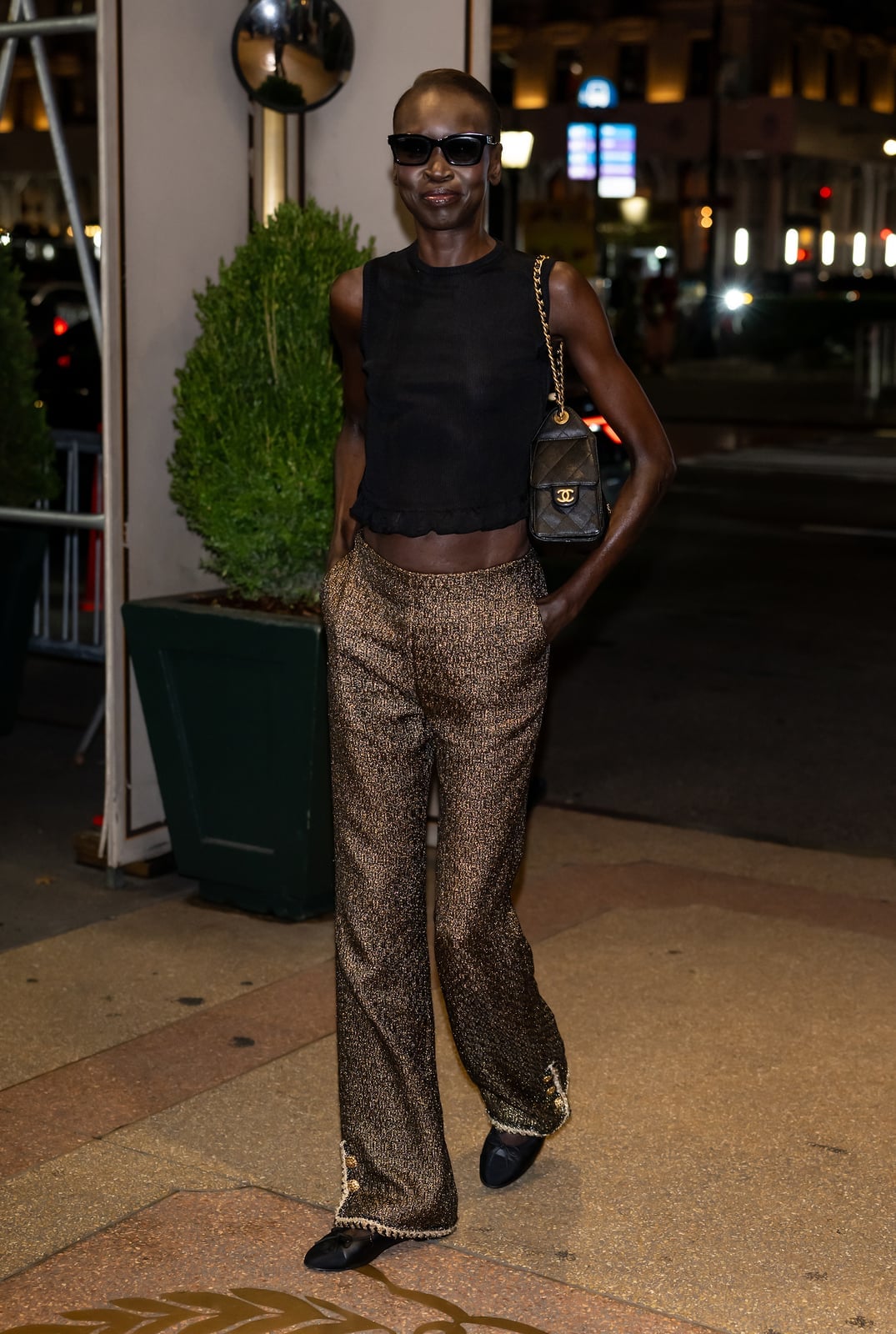 Metallic Bronze and Black Wide-Leg Trousers with Ruffled Top Metallic Bronze and Black Wide-Leg Trousers with Ruffled Top — Party Outfits Black Women