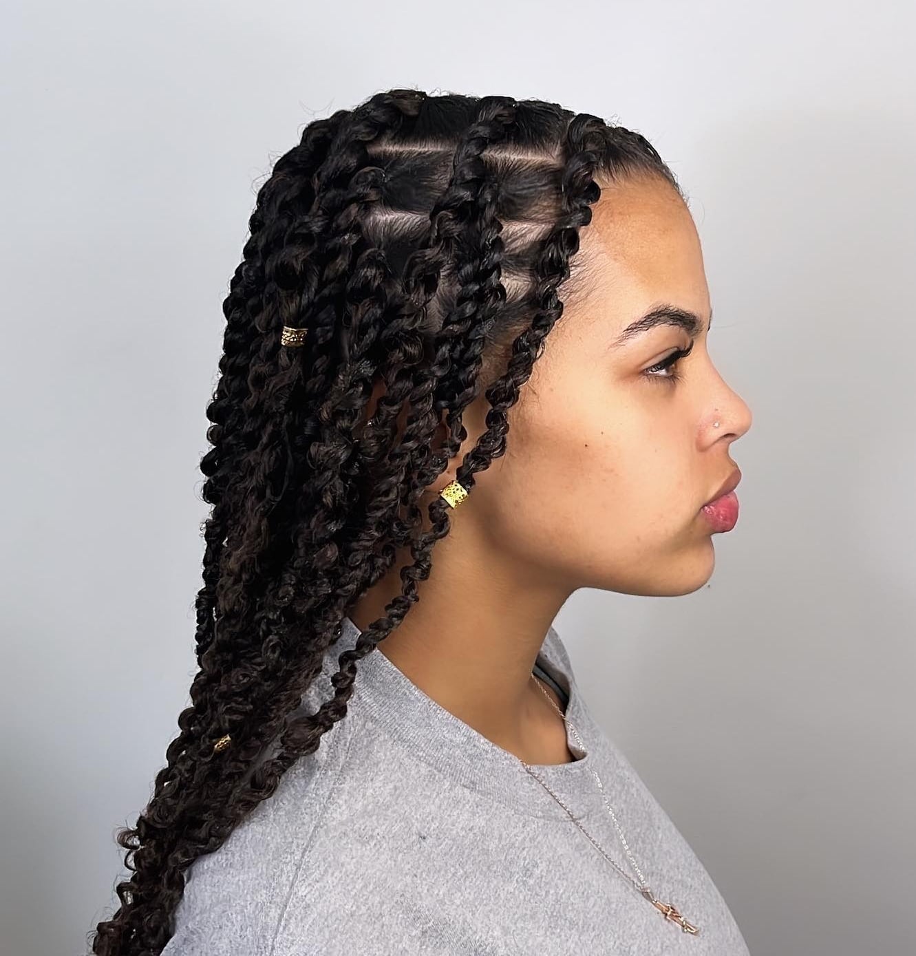 Wavy Black Passion Twists With Brown Highlights Wavy Black Passion Twists With Brown Highlights — Passion Twists Hairstyles