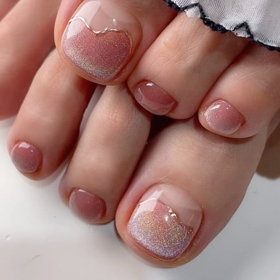 Nude Pink Shimmer Gradient Gold Line Pedicure Nude Pink Shimmer Gradient Gold Line Pedicure — Pedicure Nails