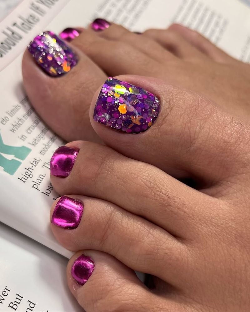 Metallic Pink Glitter Accent Pedicure Metallic Pink Glitter Accent Pedicure — Pedicure Nails